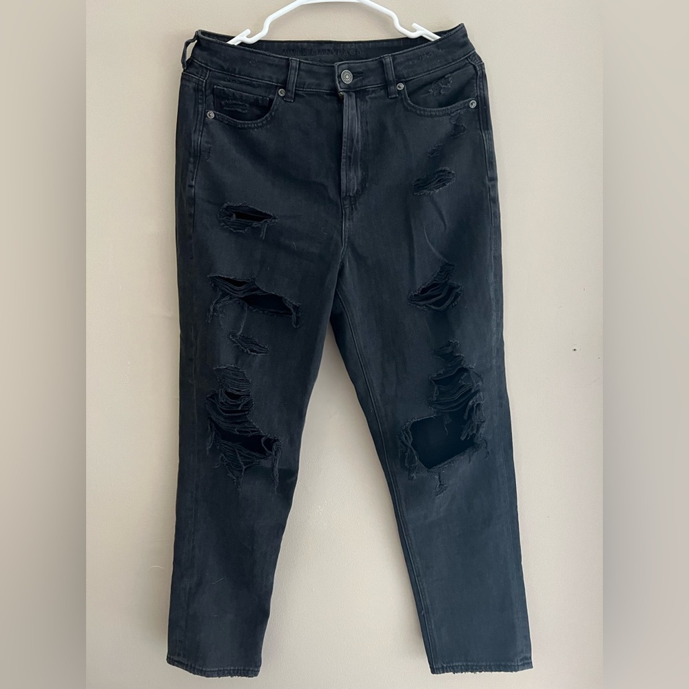 American Eagle black ripped mom jeans